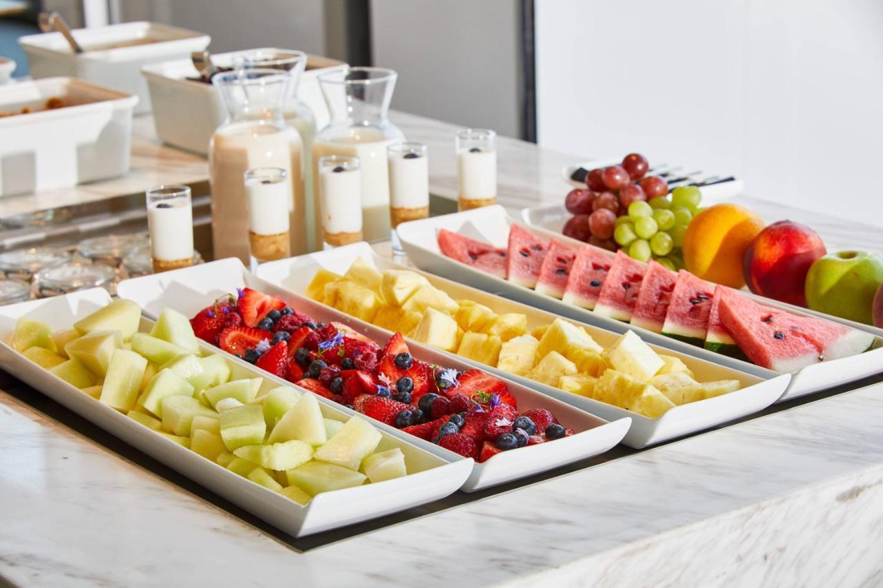 Ac Hotel By Marriott Santiago Cenco Costanera Екстер'єр фото