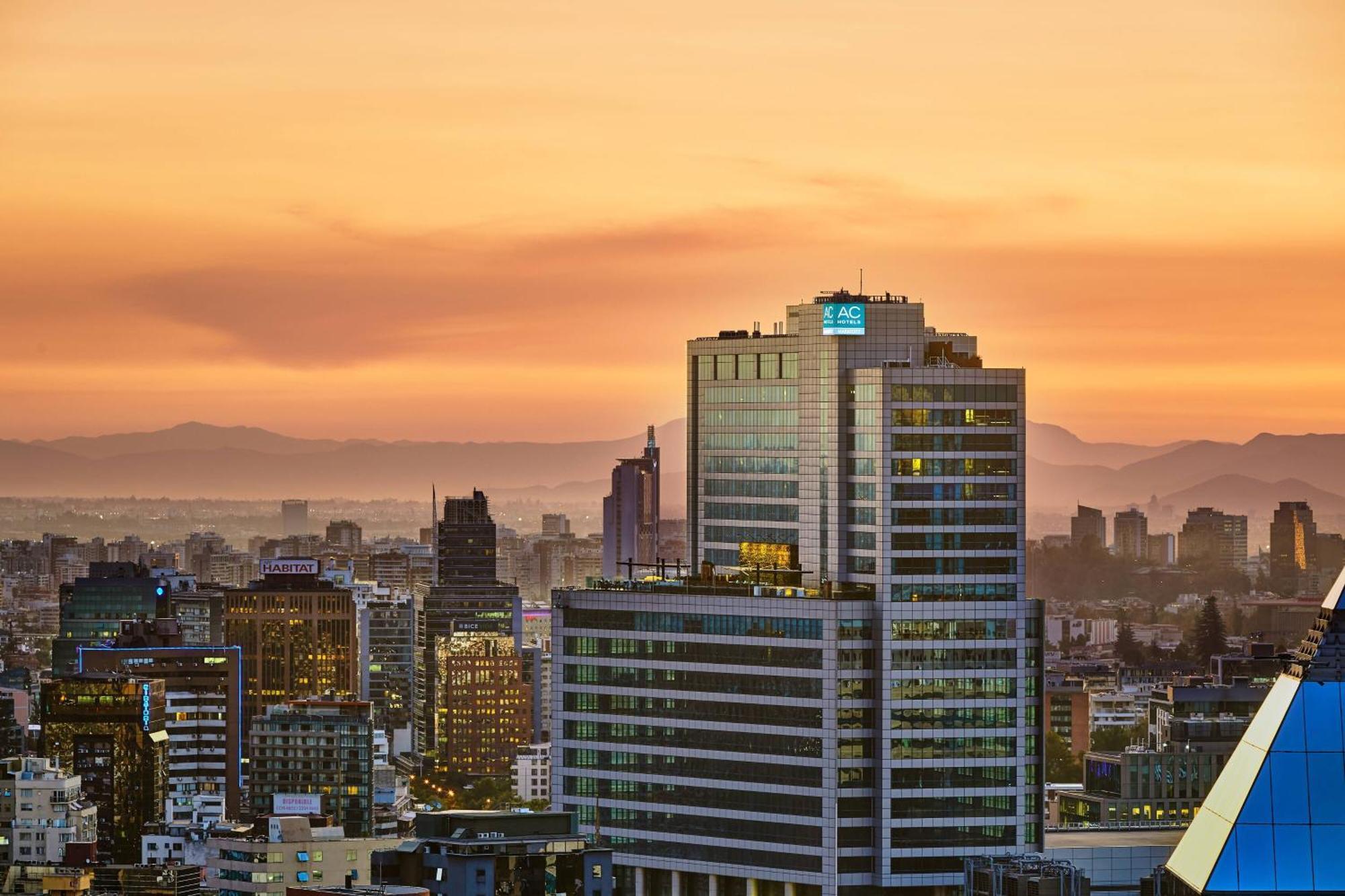 Ac Hotel By Marriott Santiago Cenco Costanera Екстер'єр фото